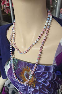 Carpet laying: Glass Bead Necklace - Sunset