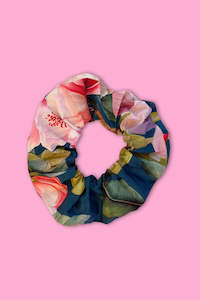 Carpet laying: Scrunchie - Magnolia Festive