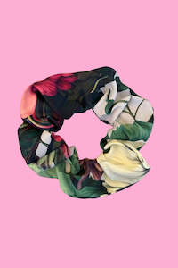 Carpet laying: Scrunchie - J'Adore Roses