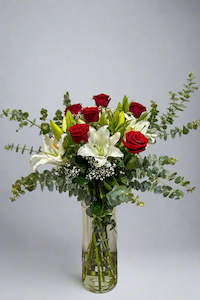 Florist: Half Dozen Red Roses & White Lilies