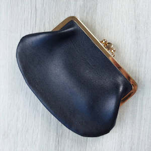 Leather good: Black Leather Vintage Purse