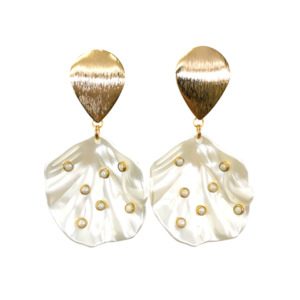 The White And Gold Edit: Shell Earrings