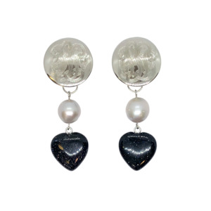 Black heart earrings