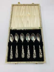 Set of 6 sterling silver rose design tea spoons