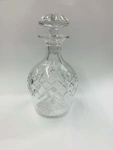 Antique: Vintage cut crystal whisky decanter