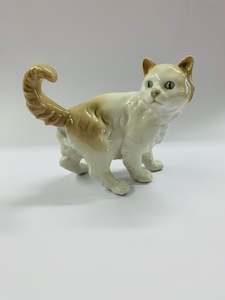 Antique: Nao porcelain cat