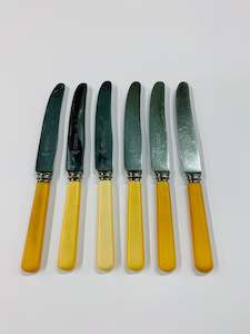 Set of 6 bone handle knives