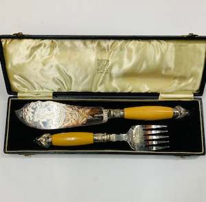 Ornate silver plated cake serving set