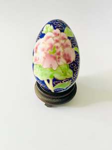 Cloisonné Egg Medium size with Large Pink Flowers