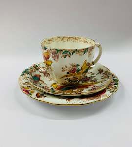 Antique: Rare Royal Crown Derby Olde Avesbury trio