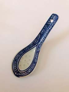 Antique: Traditional Chinese Blue and White Rice Spoon