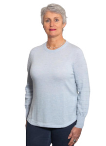 Clothing: Long Sleeve Round Neck Curve Hem Jumper