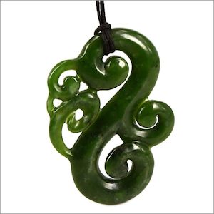 Contemporary greenstone manaia pendant - Aotearoa.co.nz