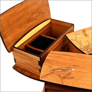 Ian Blackwell: Rimu jewellery boxes - With sliding tray - Aotearoa.co.nz