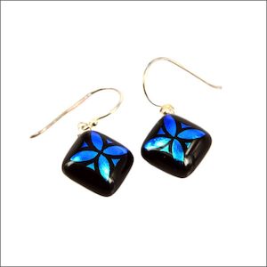 Blue glass earrings with tapa design - Aotearoa.co.nz