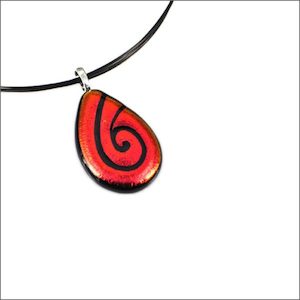 Drop glass pendant - Aotearoa.co.nz