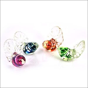 Glass fantails - Lovely glass fantails - Aotearoa.co.nz