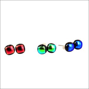 Glass stud earrings - Aotearoa.co.nz - Bright and bold collours