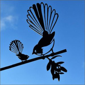 Products: Metalbird fantail with baby - Great gift Aotearoa.co.nz