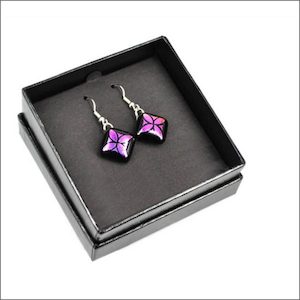 Purple glass earrings with tapa design - Aotearoa.co.nz