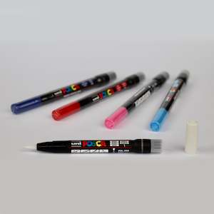 Artist supply: POSCA Brush Tip Pen (PCF-350)