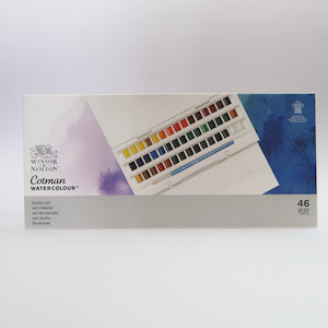 Winsor and Newton Cotman Watercolour Studio Set 46 x Half Pans