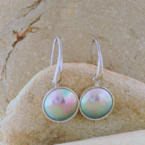 Pearl In Seine Earrings