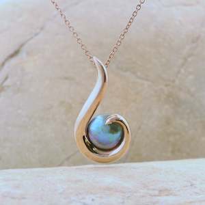 Pearl Arapawa Necklace - Small Rose Gold