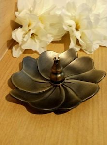 Bronze Flower Incense Burner – Clearance