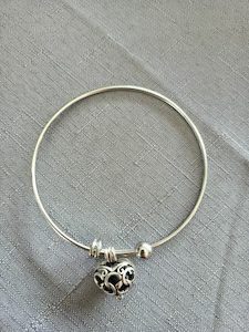 Antique Vintage Heart Diffuser Bangle