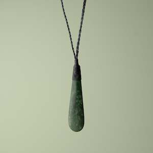 Medium Kawakawa Roimata Teardrop Pendant