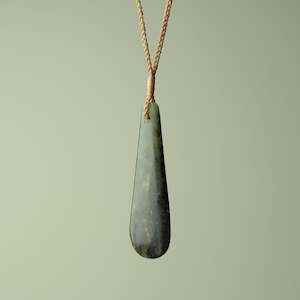 Large Kawakawa Roimata Teardrop Pendant