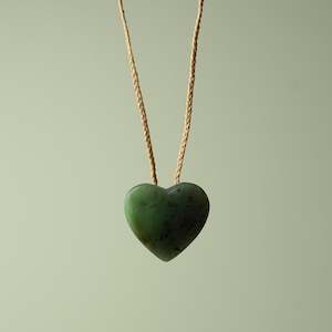 Pounamu Kawakawa Heart Small