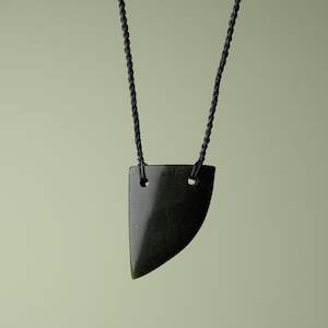 Medium Pounamu Niho Tooth Pendant