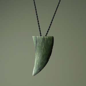 XL Pounamu Niho Tooth Pendant