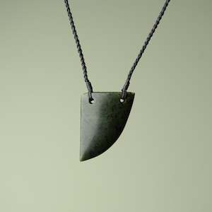 Medium Pounamu Niho Tooth Pendant