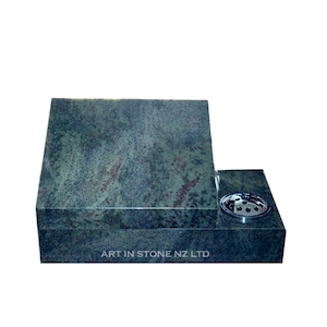 Kerala Green Granite Recumbent Desk With a Silver Dome Top Vase – AIS 090