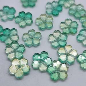 Womenswear: 10pc Green Gold Shimmer Flower Glass Beads