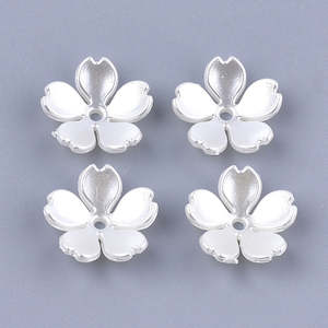 Womenswear: 20pc Plastic Pearl Flower Bead Caps