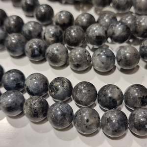 Womenswear: 10mm Labradorite Gemstone Beads