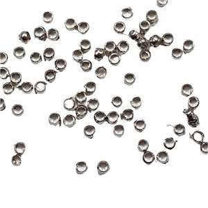 Womenswear: 100pc 2mm Round Dark Silver Crimps