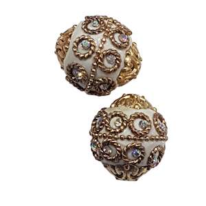 Womenswear: 2pc White & Gold Kashmiri Beads