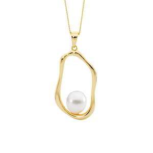 Ellani Pearl Pendant Necklace