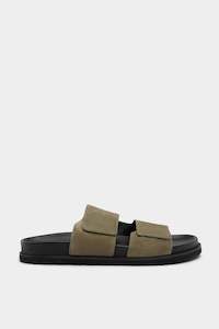 Clothing: Ashley Sandal