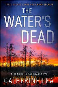 THE WATER'S DEAD ( DI NYREE BRADSHAW #1)