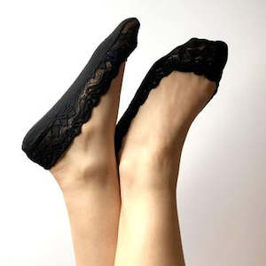 Minx Lace Black Sockette