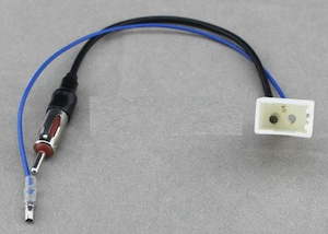 Toyota aerial plug adaptor