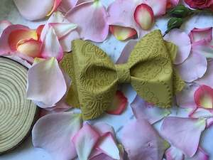 Standard Bows: Beau ~ Mustard