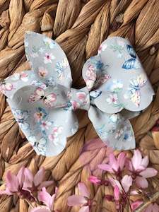 Standard Bows: Flutter Scallop - Blue Grey