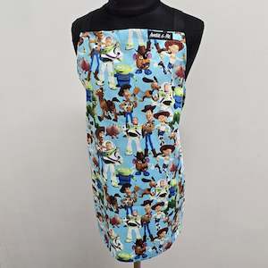 Clothing: Aprons - Toy Friends